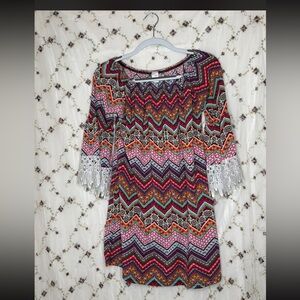 WinWin Vibrant Chevron Dress with Lace Sleeves